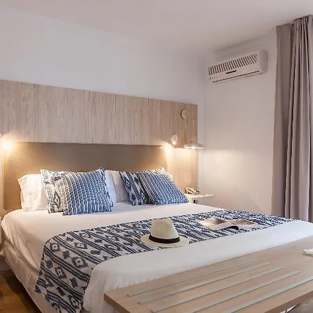 Pierre & Mallorca Cecilia Aparthotel 3*